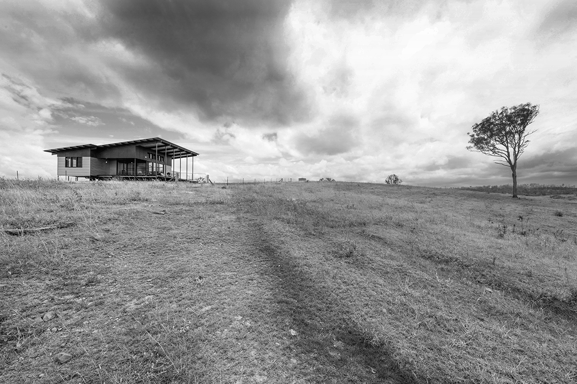 Tomas O'Malley, Architect, Electra